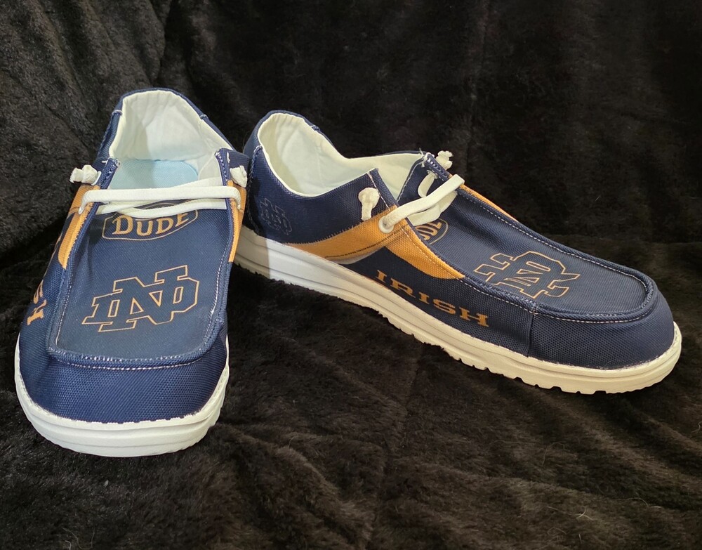 HEYDUDE Wally Notre Dame Fighting Irish NCAA Navy Gold Shoes Mens